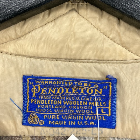 Pendleton Light Brown Button Up - L - Picture 4 of 4